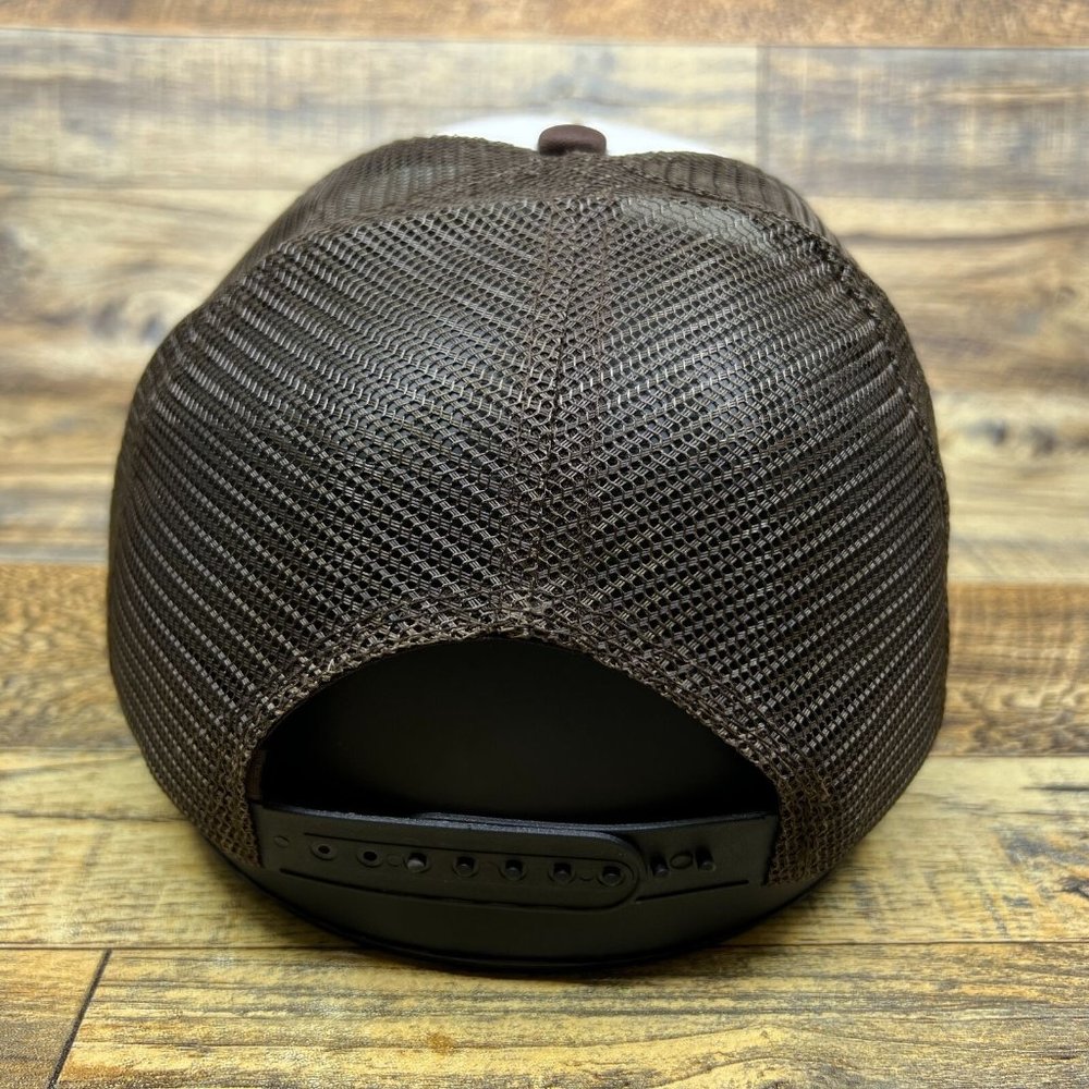 Defunct Jungle Habitat Theme Park Mens Trucker Hat Bl… Gem